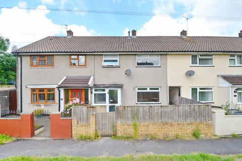 4 bedroom terraced house to rent, Blake Road, Lockleaze