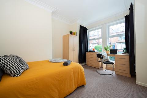 undefined, 25 Headingley Mount, Headingley, Leeds, LS6 3EL
