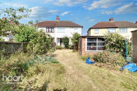 31 Lancaster Drive, Hornchurch, RM12 5TA