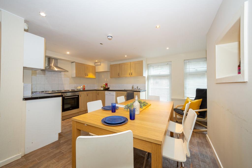 House in Leeds - View 3