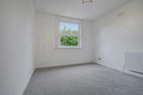 43b Cobbold Road, London, NW10 9SU