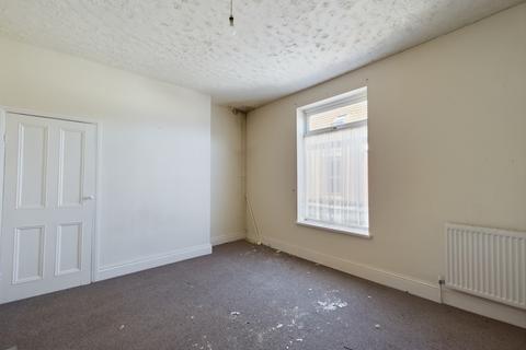 3 bedroom end of terrace house for sale, Sherburn Street, Hull HU9 2LD