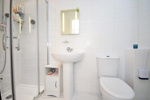 8 Chamberlain Way, Raunds, Wellingborough, NN9 6UE