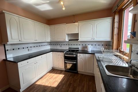 2 bedroom flat to rent, Craigton Avenue, South Kessock, Inverness, IV3