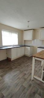 3 bedroom end of terrace house to rent, Elmhurst Gardens, HEMLINGTON TS8