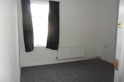 3 bedroom terraced house to rent, Harley Street, Stoke CV2