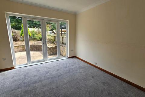 3 bedroom semi-detached house for sale, Forest Road, Mansfield, NG18