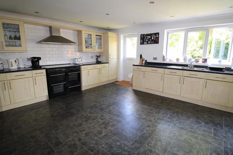41 Maple Avenue, Upminster, RM14 2LF