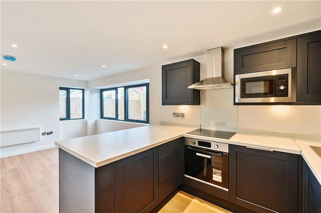 Kitchen / Dining