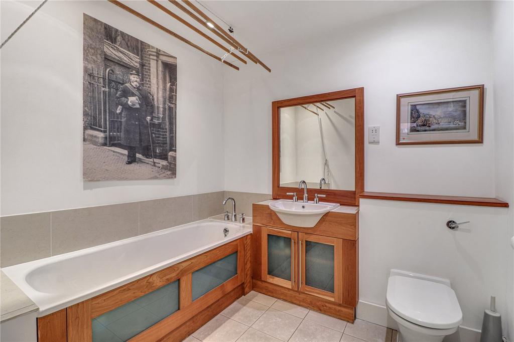 Ensuite Bathroom