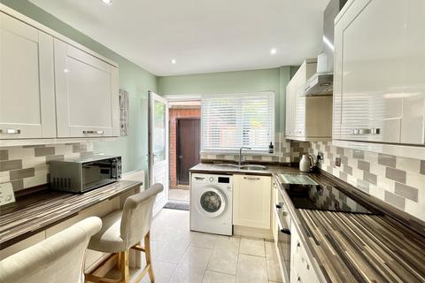 35 Cheviot Gardens, Gateshead, NE11 9LQ