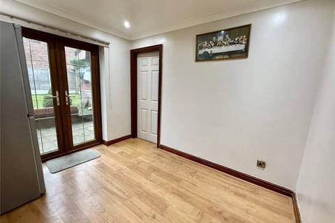 1 Carrbrook Drive, Royton, Oldham, OL2 6DD