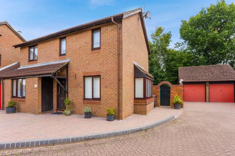 3 bedroom link detached house for sale, Ingleside Drive, Stevenage SG1