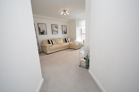 2 bedroom flat for sale, Mauchline Road, Hurlford, Kilmarnock, KA1