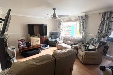 3 bedroom end of terrace house for sale, Elm Crescent, Hythe, Southampton, Hampshire, SO45