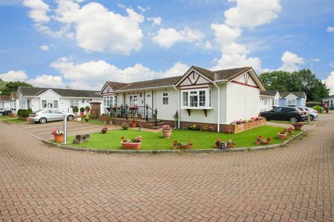 2 bedroom park home for sale, Kaysland Park, West Kingsdown, Sevenoaks, Kent