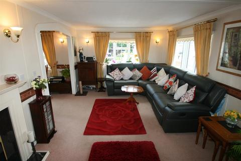 2 bedroom park home for sale, Kaysland Park, West Kingsdown, Sevenoaks, Kent