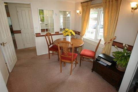 2 bedroom park home for sale, Kaysland Park, West Kingsdown, Sevenoaks, Kent