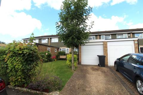 3 bedroom terraced house to rent, Panxworth Road, Hemel Hempstead HP3