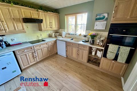 3 bedroom detached house for sale, Summerfields Way South, Shipley View, Ilkeston