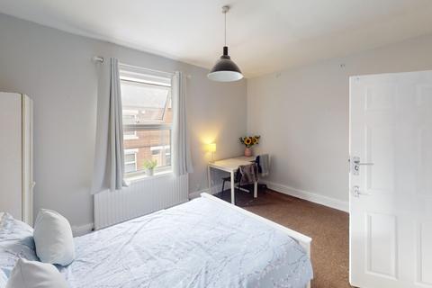 3 bedroom terraced house to rent, 19 Watkin Street, Nottingham, Nottinghamshire, NG3