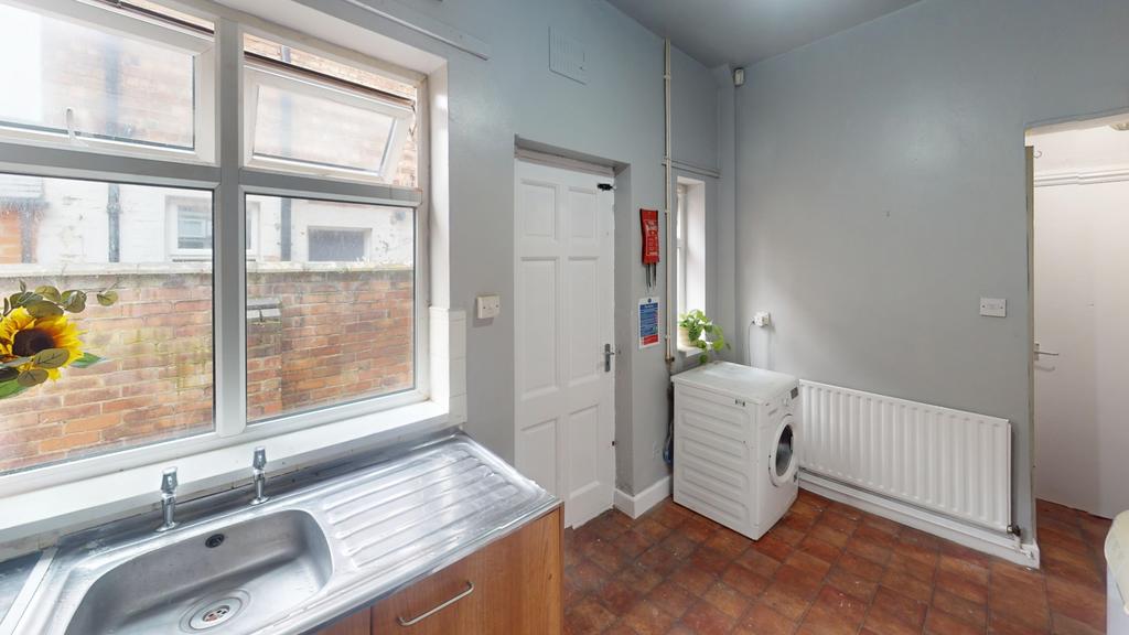 19-Watkin-St-Kitchen 1