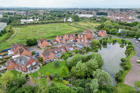 3 bedroom link detached house for sale, Bristol Road, Highbridge, Somerset, TA9