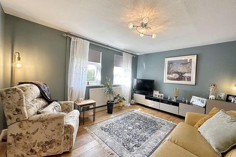 3 bedroom semi-detached house for sale, Littondale, Wallsend, Tyne and Wear, NE28 8TZ