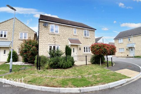 4 bedroom detached house for sale, Robinscroft, Swindon