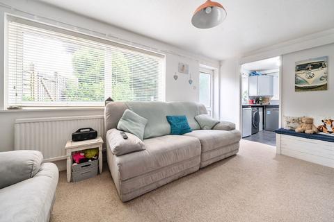 10 Carmichael Way, Basingstoke, RG22 4NJ