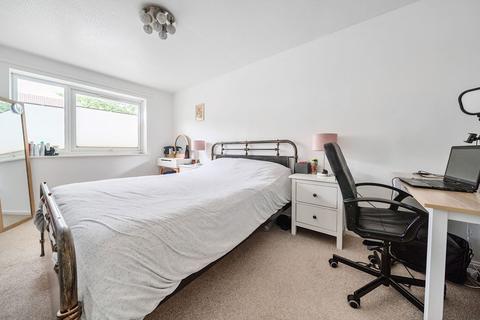 10 Carmichael Way, Basingstoke, RG22 4NJ