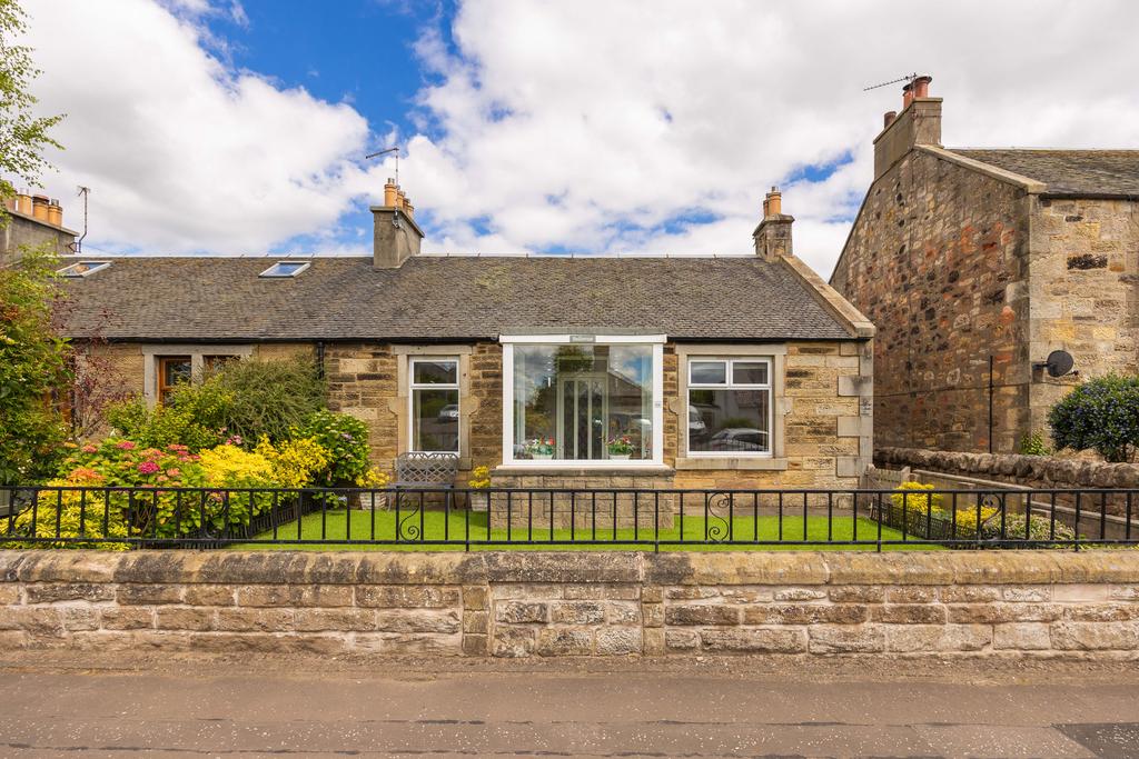 Main Street, Roslin EH25 3 bed cottage for sale £280,000