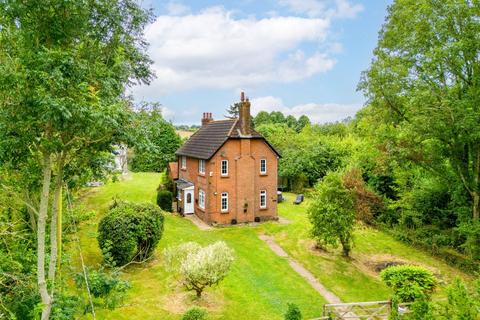 3 bedroom detached house for sale, Knoll Lane, Corfe Mullen, Wimborne, Dorset, BH21