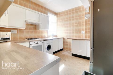 3 bedroom flat for sale, West Road, WESTCLIFF-ON-SEA