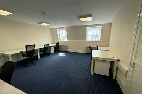 Office to rent, Hillingdon House, Wren Avenue, Uxbridge, Greater London, UB10