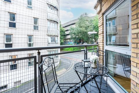 1 bedroom flat for sale, Hamilton Court, Bristol BS2