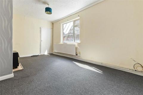 2 bedroom flat for sale, Welholme Road, Grimsby, North East Lincolnshire, DN32 0NG