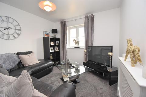 2 bedroom apartment to rent, Mortimer Gardens, Colchester, Essex, CO4