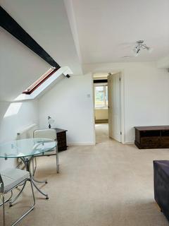 1 bedroom maisonette to rent, Beech Hill Road,  Spencers Wood,  RG7