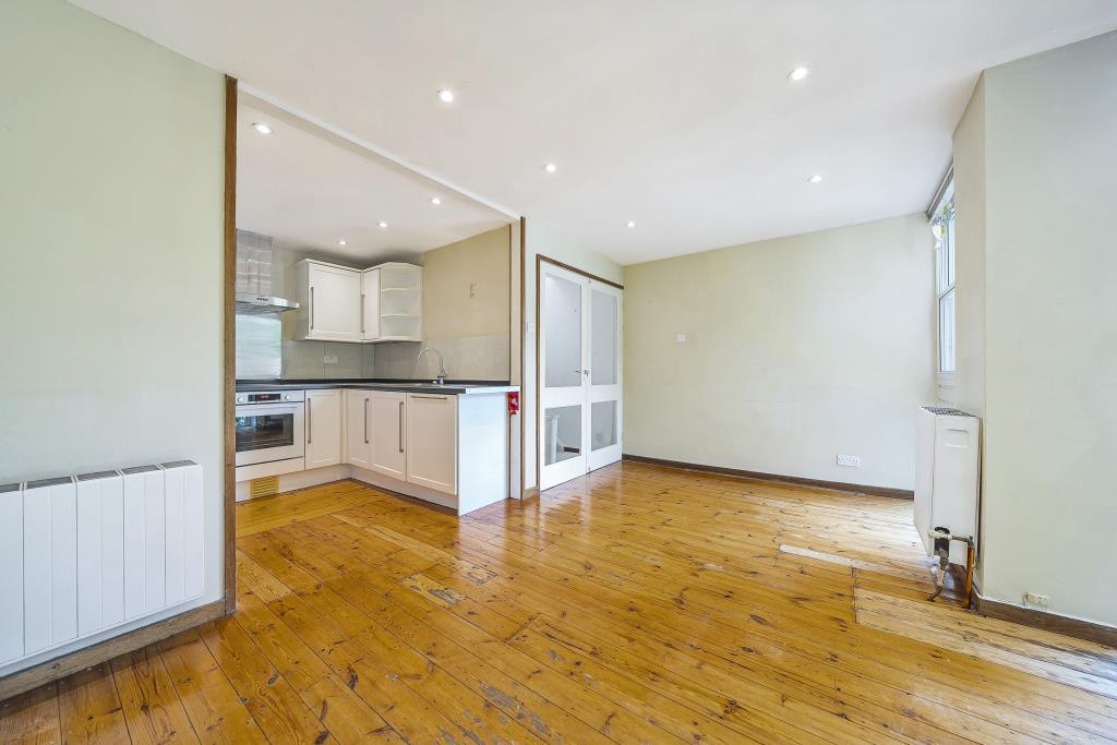 Kitchen / Dining Area