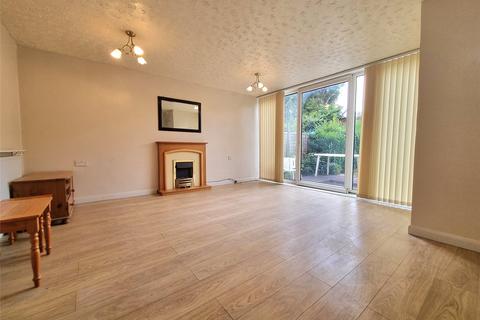 3 bedroom house to rent, Sholden Gardens, Kent BR5