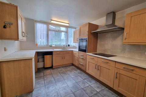 3 bedroom house to rent, Sholden Gardens, Kent BR5