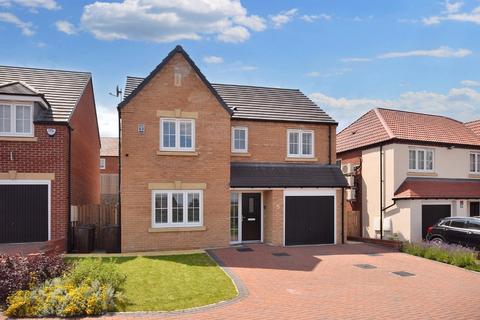 4 bedroom detached house for sale, Ferry Close, Wakefield, West Yorkshire