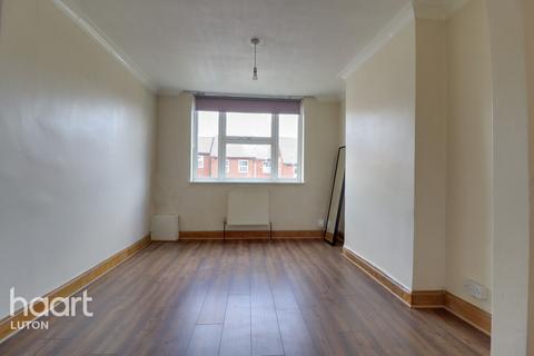 2 bedroom terraced house for sale, Salisbury Road, Luton