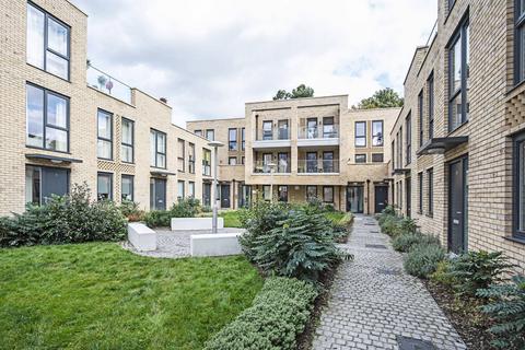 1 bedroom flat to rent, Kempton Mews, East Ham, London, E6