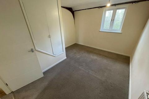 2 bedroom terraced house to rent, Naylor Court, Stowmarket IP14