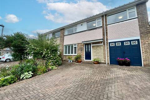 4 bedroom semi-detached house for sale, Clockburnsyde Close, Fellside Park, Whickham, Newcastle Upon Tyne, NE16