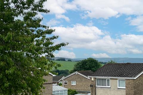 4 bedroom semi-detached house for sale, Clockburnsyde Close, Fellside Park, Whickham, Newcastle Upon Tyne, NE16