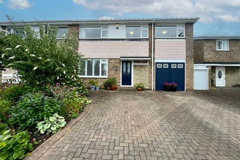 4 bedroom semi-detached house for sale, Clockburnsyde Close, Fellside Park, Whickham, Newcastle Upon Tyne, NE16