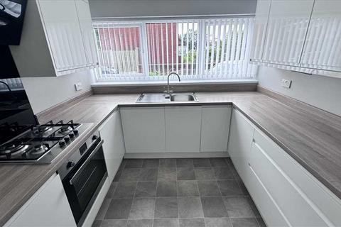 3 bedroom terraced house to rent, Farnworth Grove, Kirkby